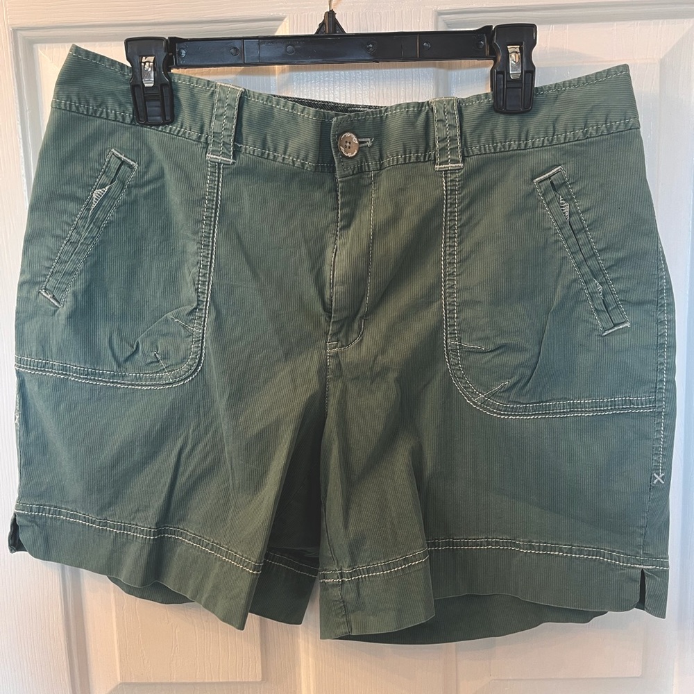 Edddie Bauer Women’s Shorts